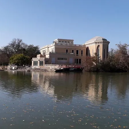 3 Bedroom Modern In Historic Building Overlooking River Herault *