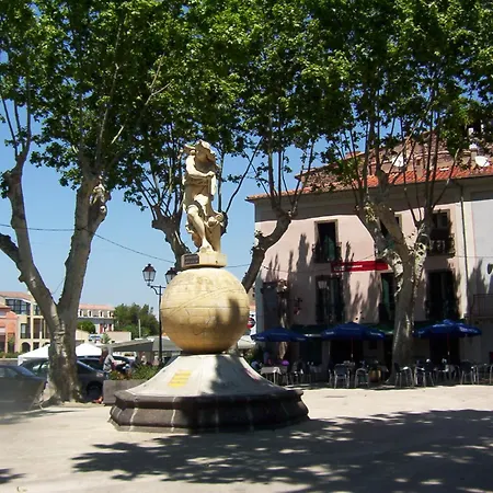 3 Bedroom Modern In Historic Building Overlooking River Herault