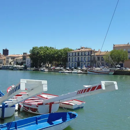 3 Bedroom Modern In Historic Building Overlooking River Herault شقة *