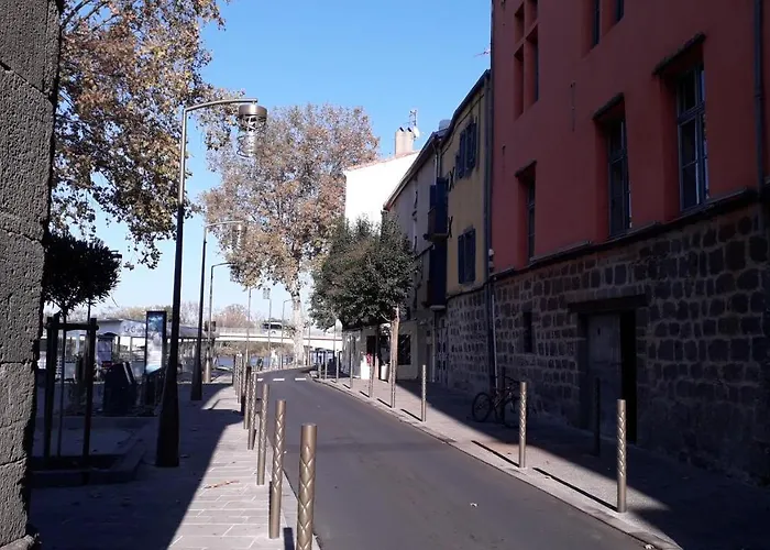 3 Bedroom Modern In Historic Building Overlooking River Herault Agde